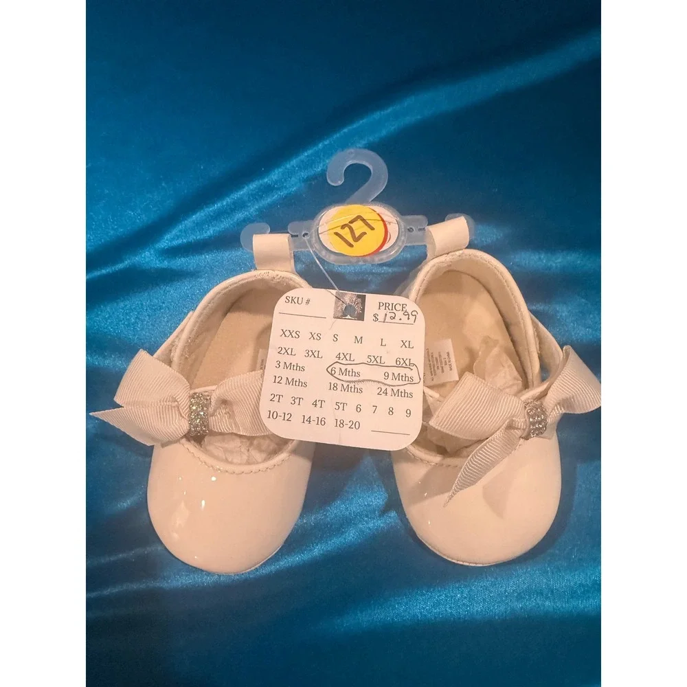 Magnolia Oaks Baby Girl Ivory Patent Mary Jane Shoes Bow 6M NWT